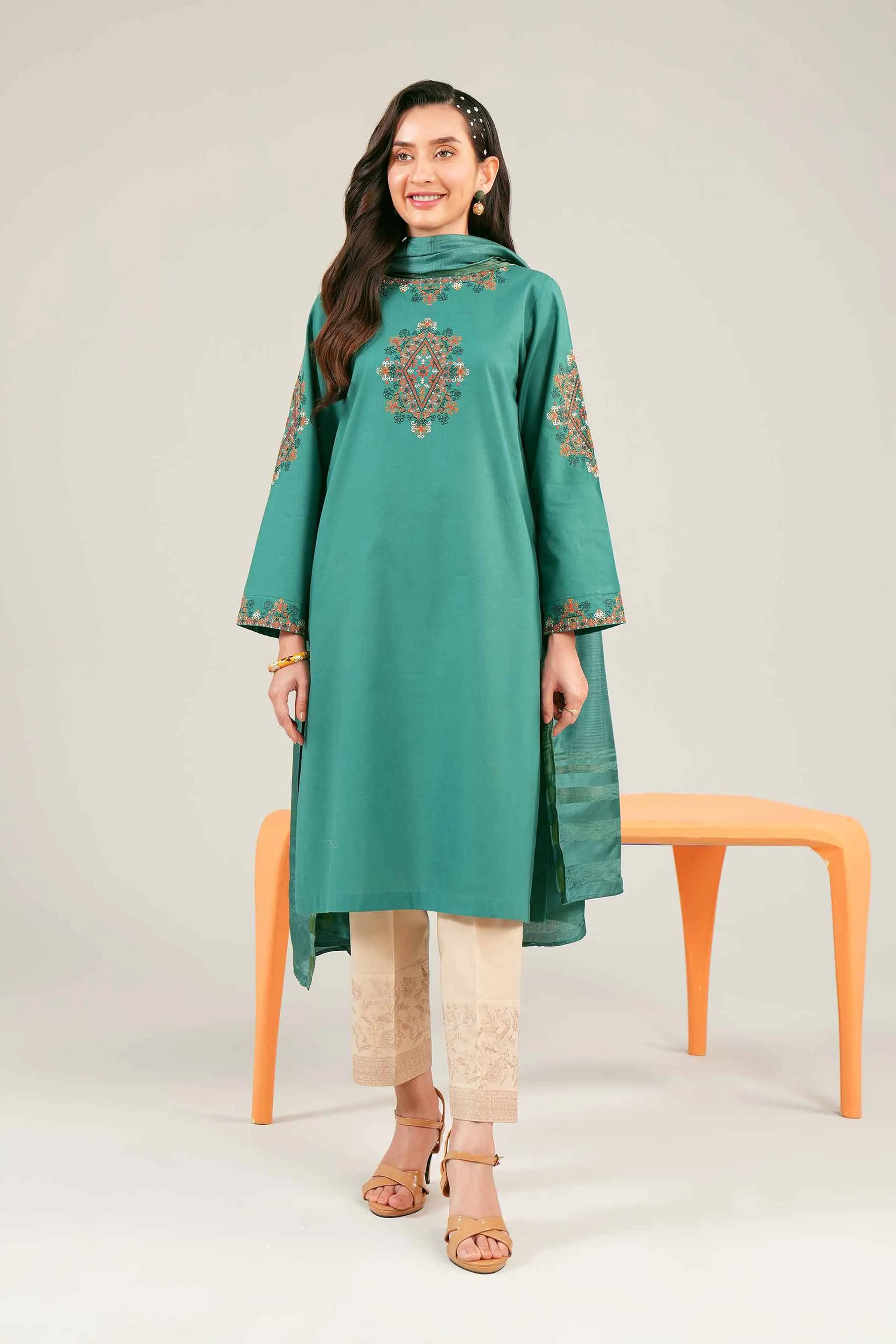 2 Piece - Embroidered Suit - PE24-77