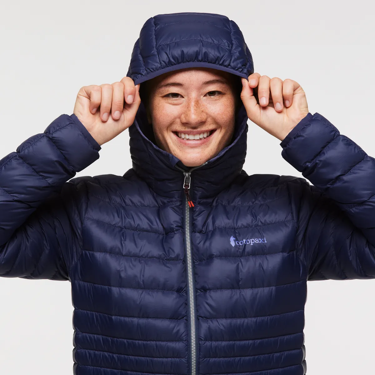 Fuego Hooded Down Jacket - Women's