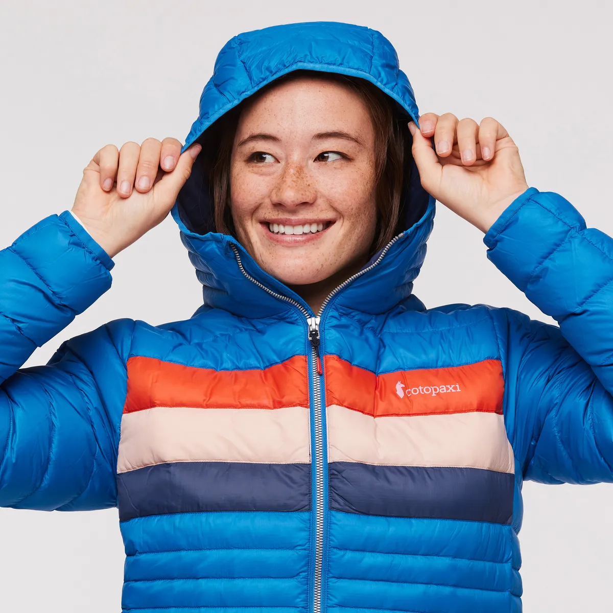 Fuego Hooded Down Jacket - Women's