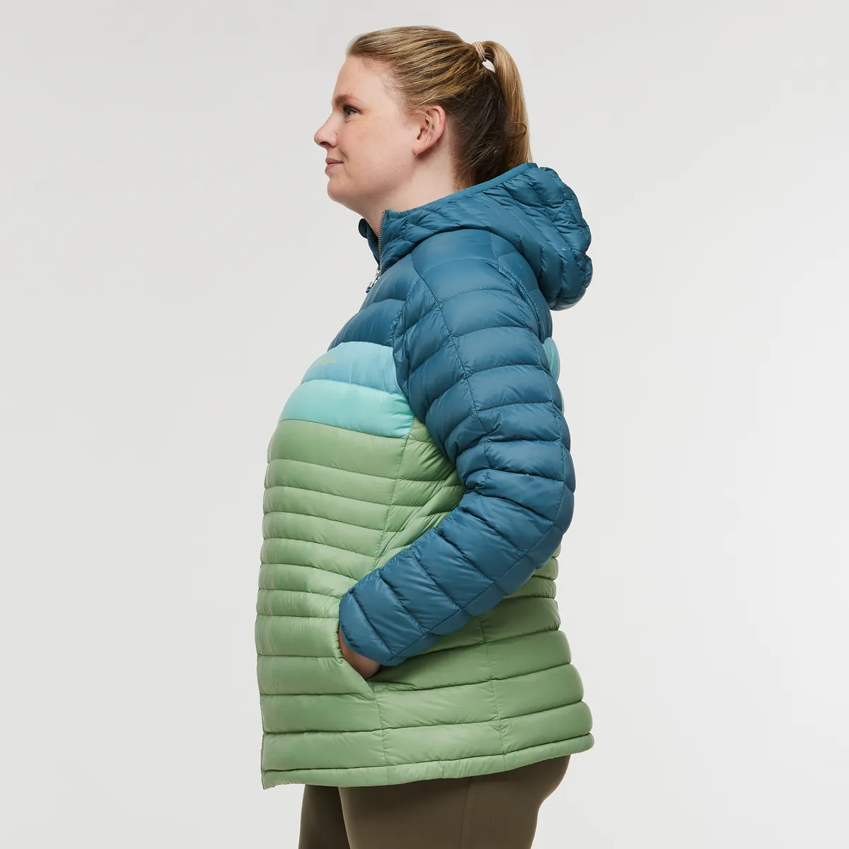 Fuego Hooded Down Jacket - Women's