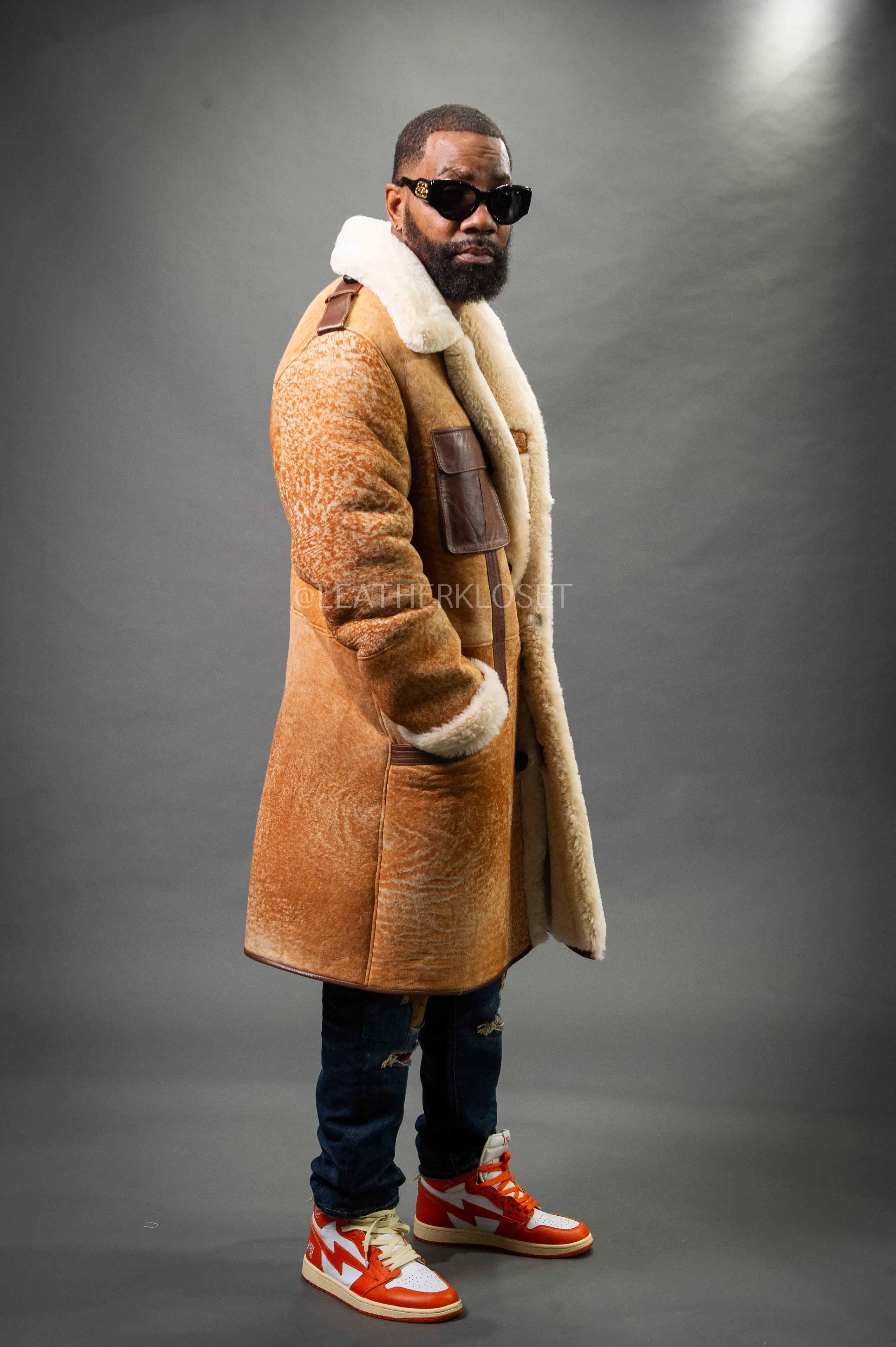 Men's Hunter Sheepskin Shearling Coat [Distressed]